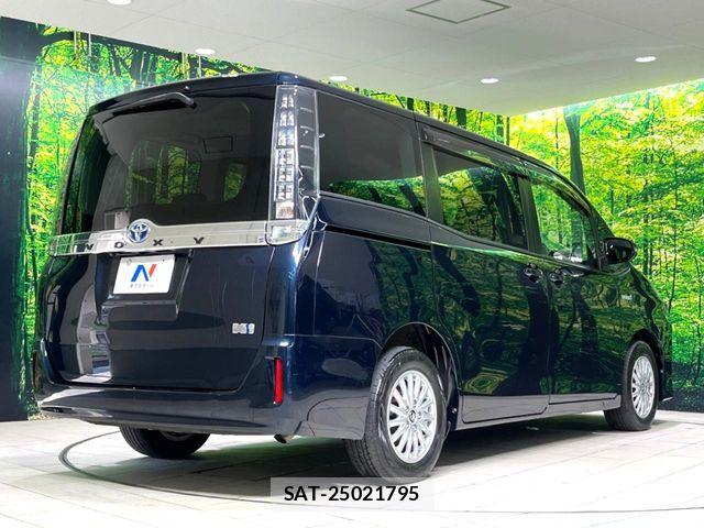 Toyota VOXY HYBRID 2014-10 8247148-18