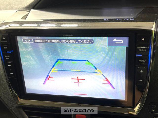 Toyota VOXY HYBRID 2014-10 8247148-4