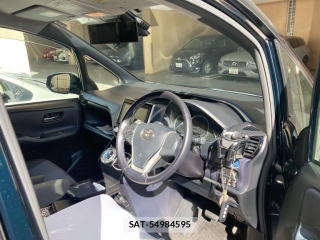 Toyota VOXY HYBRID 2016-09 8247150-10