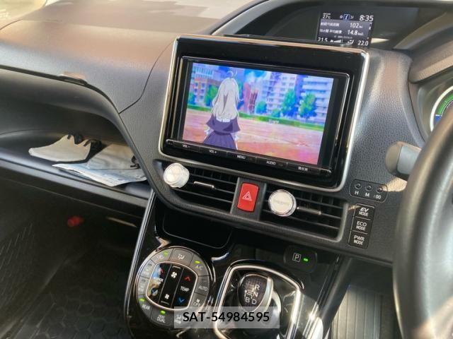 Toyota VOXY HYBRID 2016-09 8247150-16