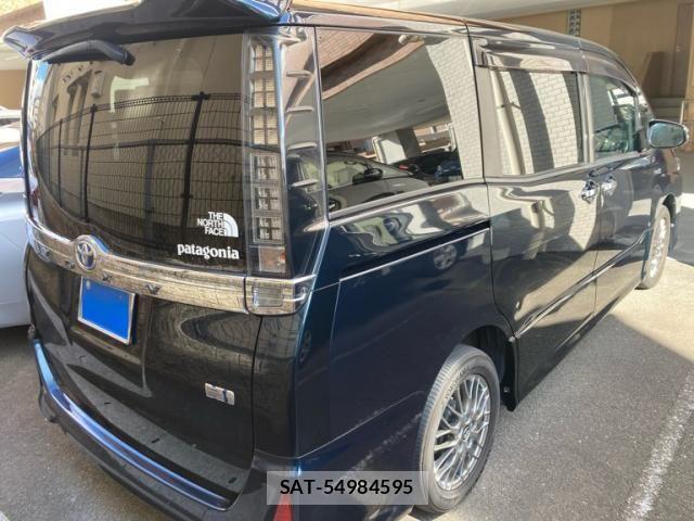 Toyota VOXY HYBRID 2016-09 8247150-3