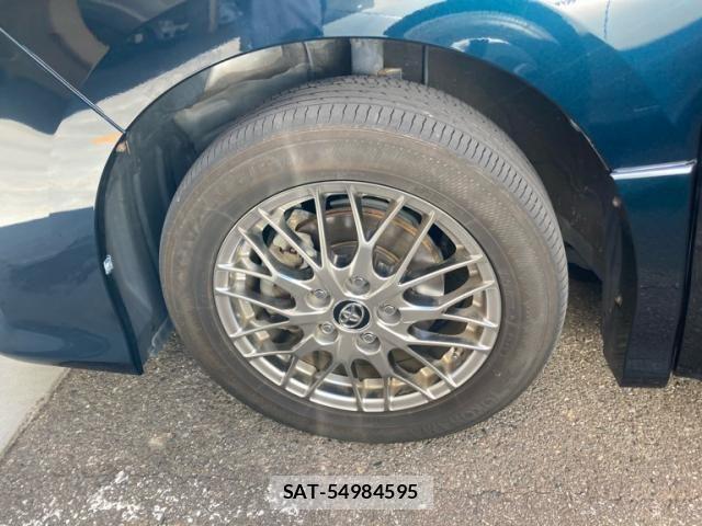 Toyota VOXY HYBRID 2016-09 8247150-5