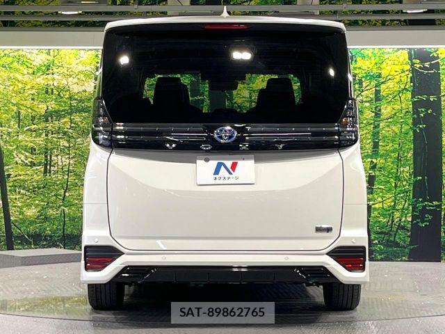 Toyota VOXY HYBRID 2024-06 8247139-14