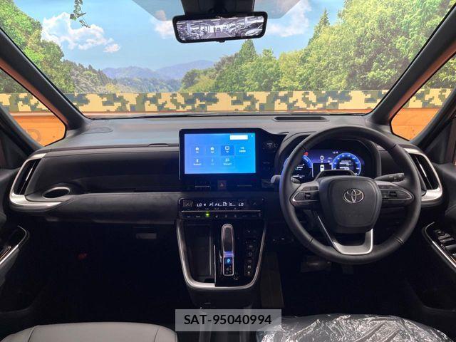 Toyota VOXY HYBRID 2026-07 8247136-1