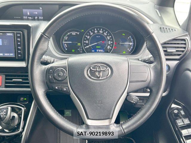Toyota VOXY HYBRID 2020-12 8318044-16