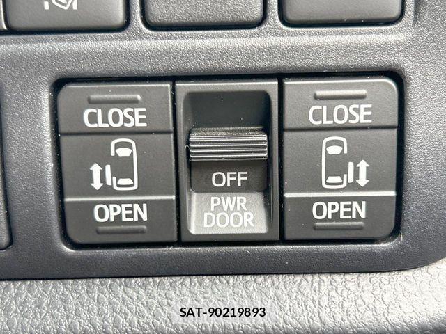 Toyota VOXY HYBRID 2020-12 8318044-3