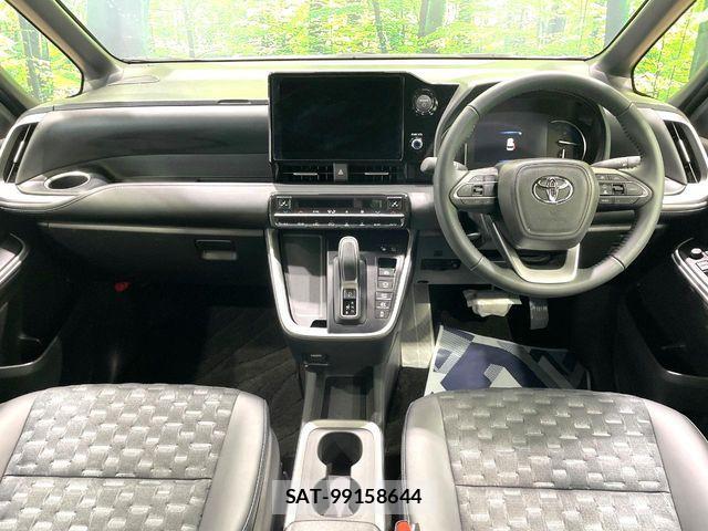 Toyota VOXY HYBRID 2025-07 8317995-1
