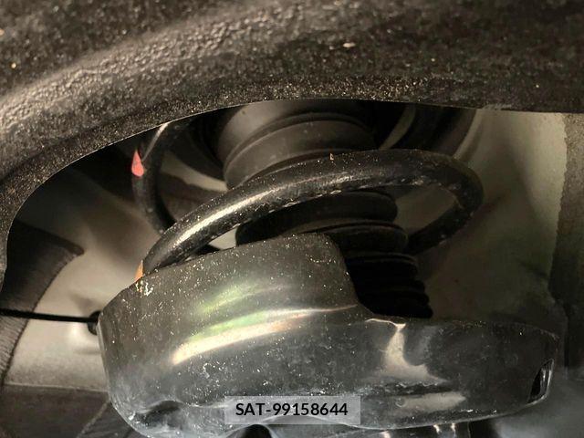 Toyota VOXY HYBRID 2025-07 8317995-19