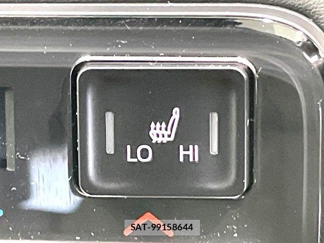Toyota VOXY HYBRID 2025-07 8317995-6
