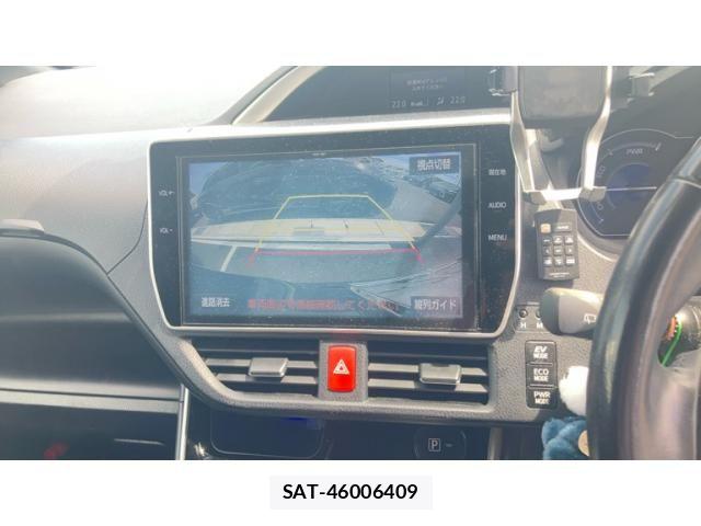 Toyota VOXY HYBRID 2017-12 8318045-21