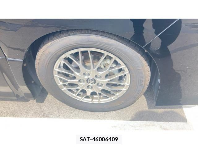 Toyota VOXY HYBRID 2017-12 8318045-2