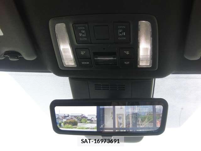 Toyota VOXY HYBRID 2023-03 8318003-9
