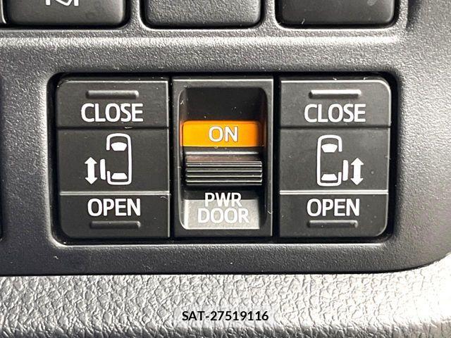 Toyota VOXY HYBRID 2020-12 8318021-6