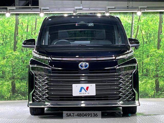 Toyota VOXY HYBRID 2024-04 8318010-15