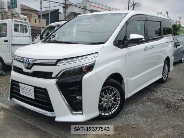 Toyota VOXY HYBRID 2021-12 8318018-0