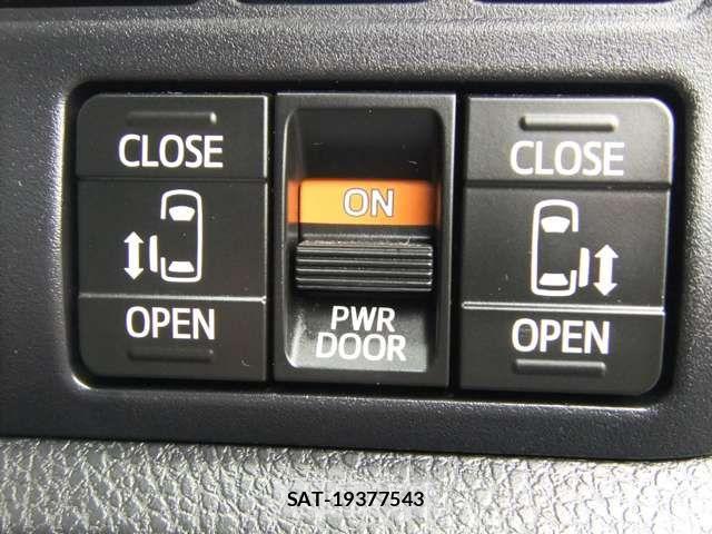 Toyota VOXY HYBRID 2021-12 8318018-13