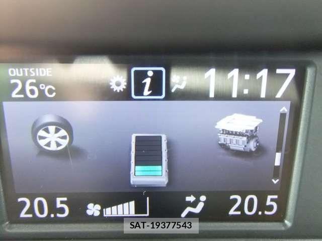 Toyota VOXY HYBRID 2021-12 8318018-5