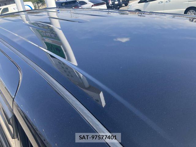 Toyota VOXY HYBRID 2021-12 8318023-26