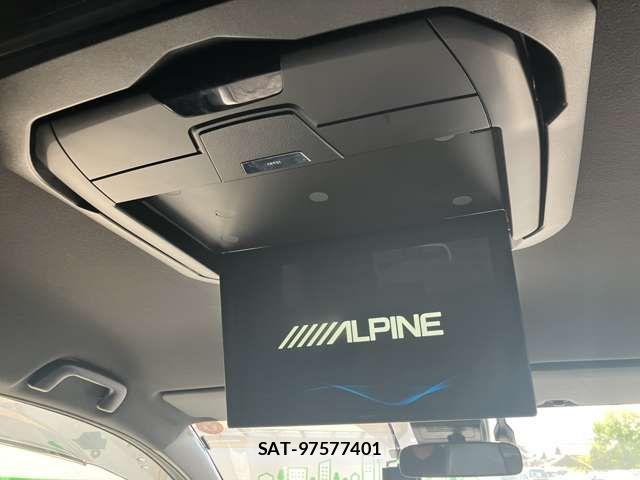 Toyota VOXY HYBRID 2021-12 8318023-2
