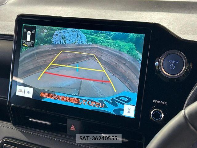 Toyota VOXY HYBRID 2023-02 8317996-3
