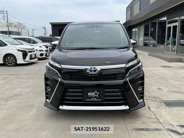Toyota VOXY HYBRID 2020-12 8318012-0
