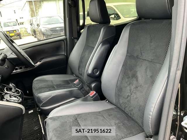 Toyota VOXY HYBRID 2020-12 8318012-14