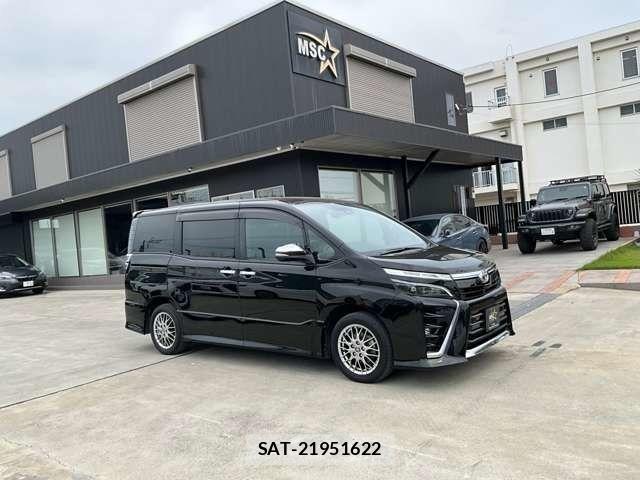 Toyota VOXY HYBRID 2020-12 8318012-1