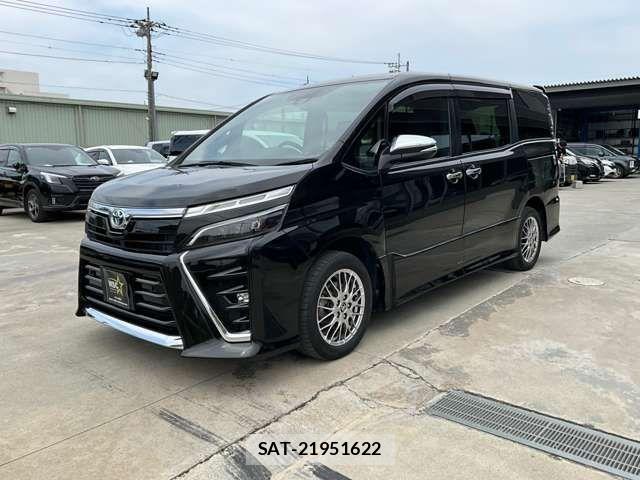 Toyota VOXY HYBRID 2020-12 8318012-2
