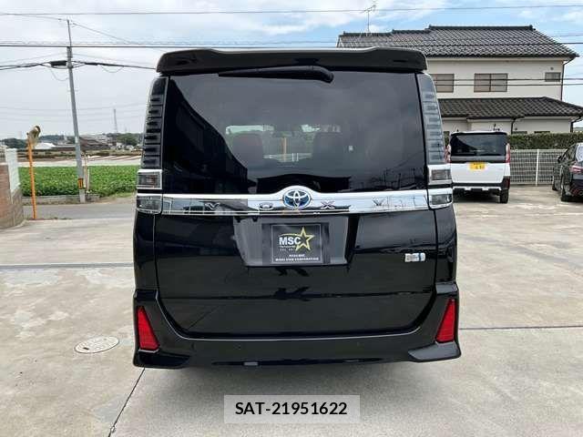 Toyota VOXY HYBRID 2020-12 8318012-5