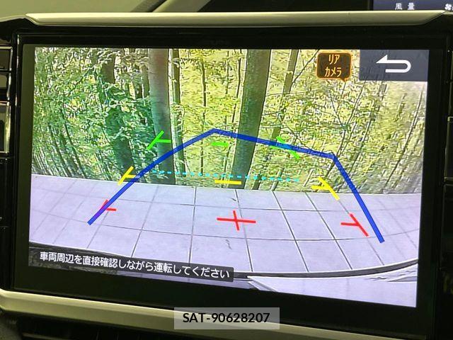 Toyota VOXY HYBRID 2018-06 8318043-3