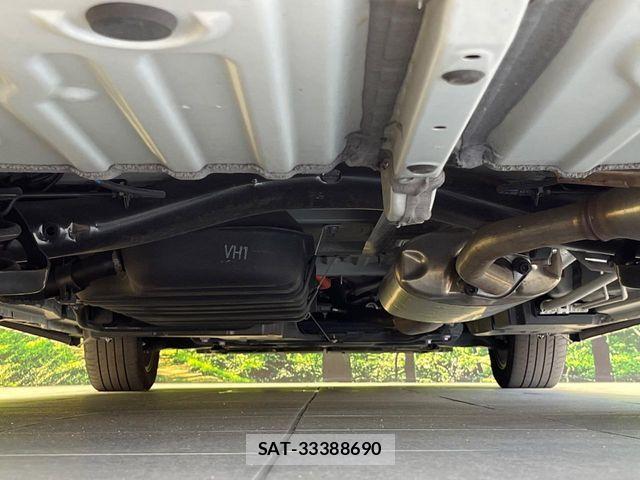 Toyota VOXY HYBRID 2023-08 8317997-18