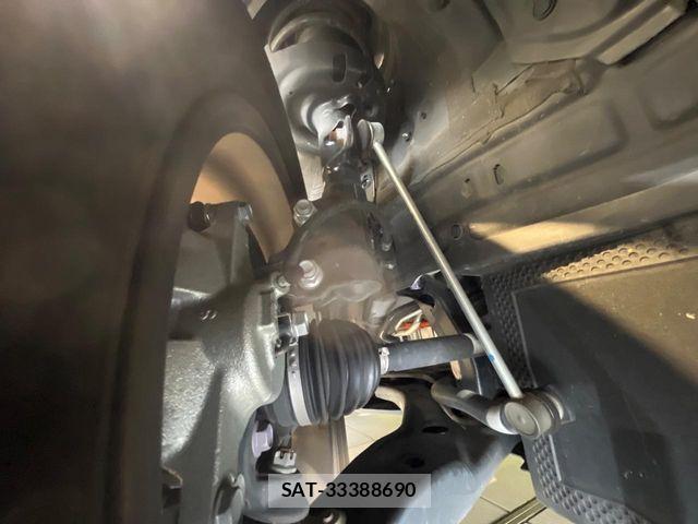 Toyota VOXY HYBRID 2023-08 8317997-19