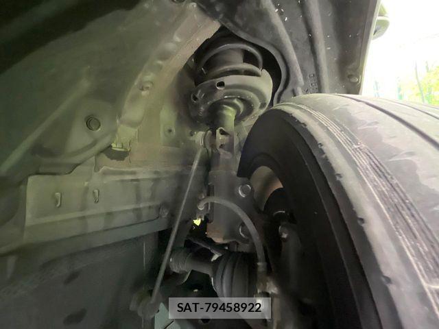 Toyota VOXY HYBRID 2022-09 8318002-19