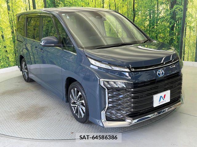Toyota VOXY HYBRID 2025-02 8318000-17