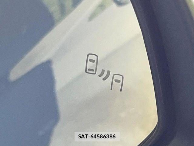 Toyota VOXY HYBRID 2025-02 8318000-4
