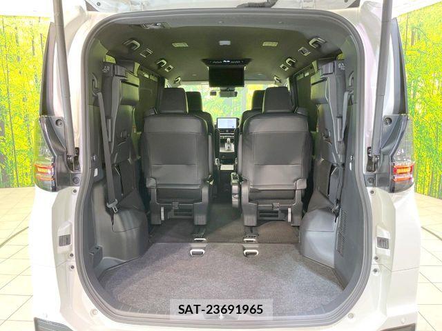Toyota VOXY HYBRID 2024-02 8317999-10