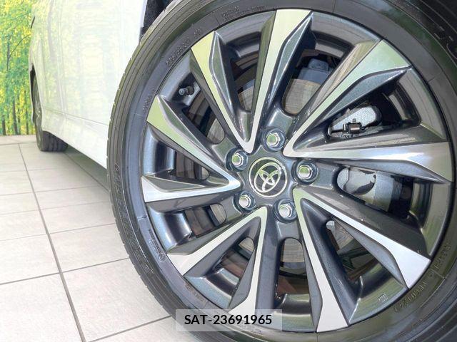 Toyota VOXY HYBRID 2024-02 8317999-13