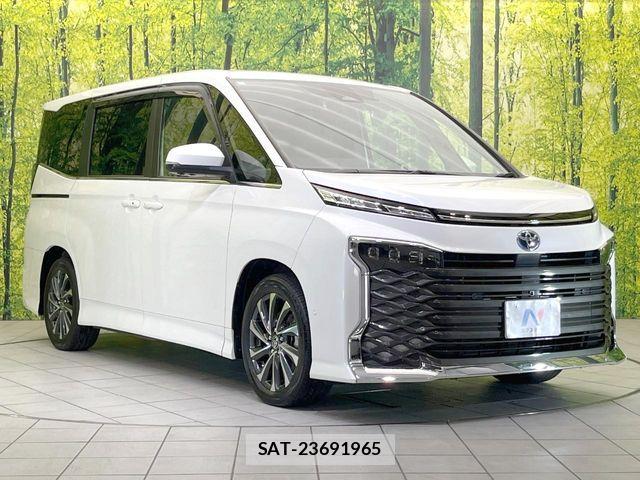 Toyota VOXY HYBRID 2024-02 8317999-16