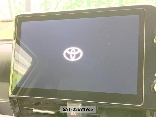 Toyota VOXY HYBRID 2024-02 8317999-2