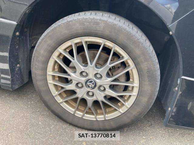 Toyota VOXY HYBRID 2017-07 8318047-13