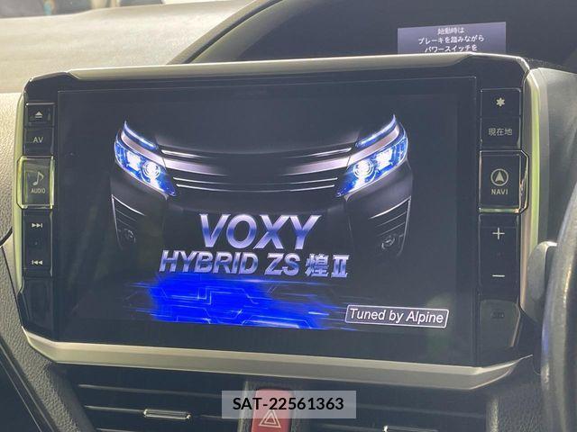 Toyota VOXY HYBRID 2017-12 8318030-5