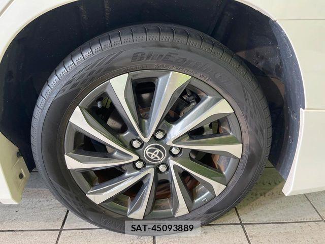 Toyota VOXY HYBRID 2023-10 8318005-14