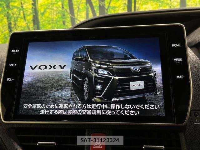 Toyota VOXY HYBRID 2019-09 8318028-3