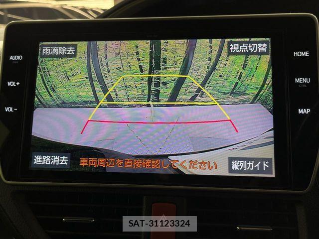 Toyota VOXY HYBRID 2019-09 8318028-4