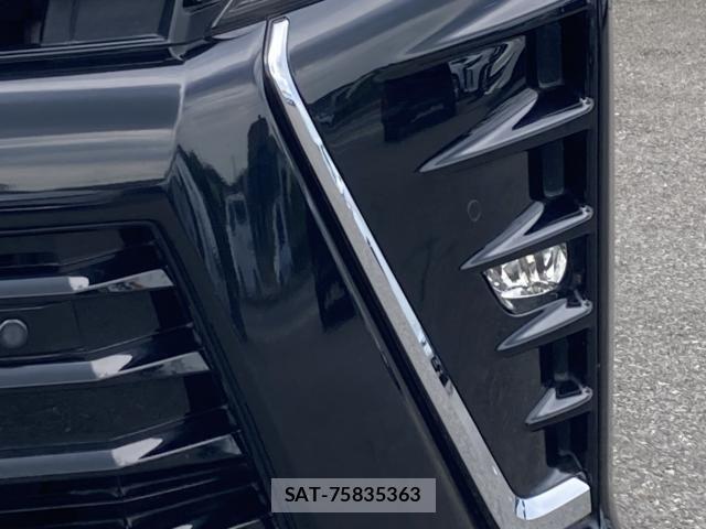 Toyota VOXY HYBRID 2021-08 8318013-10