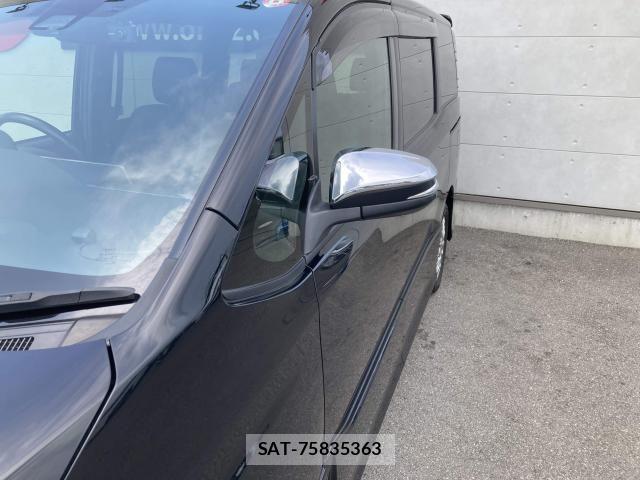 Toyota VOXY HYBRID 2021-08 8318013-11