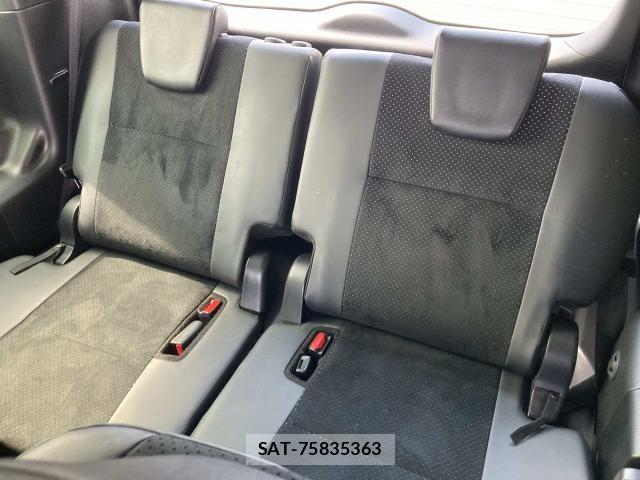Toyota VOXY HYBRID 2021-08 8318013-27
