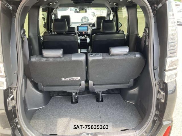 Toyota VOXY HYBRID 2021-08 8318013-28