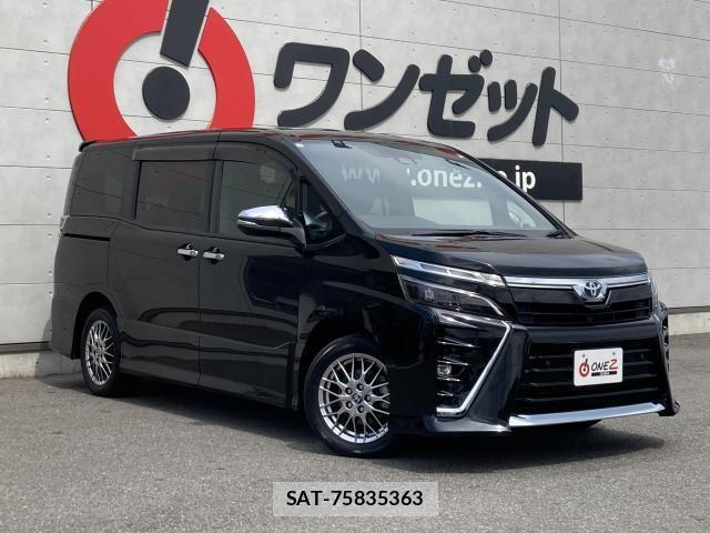 Toyota VOXY HYBRID 2021-08 8318013-3