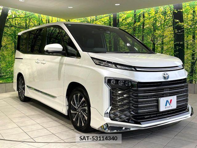 Toyota VOXY HYBRID 2023-10 8317993-15
